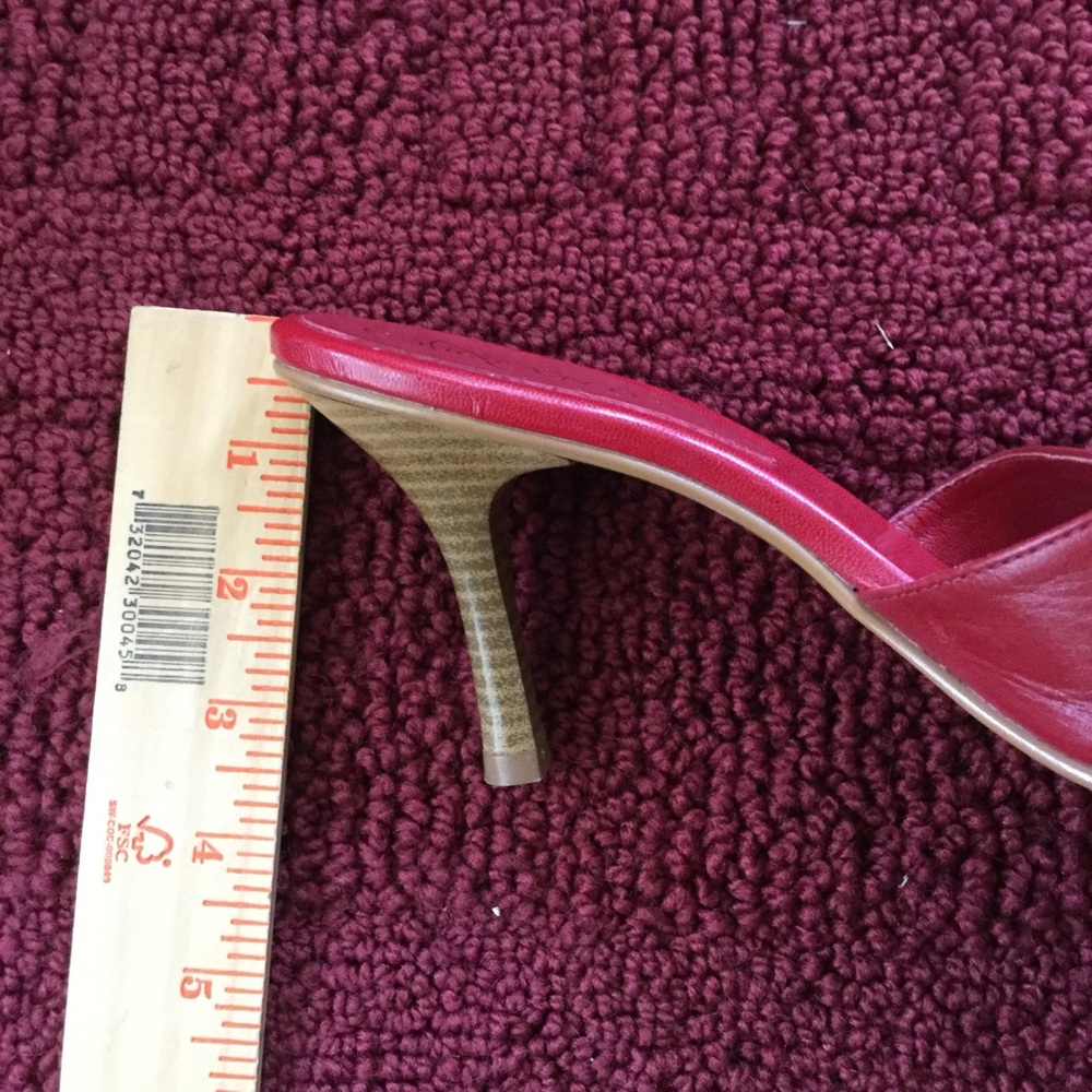 Cute Red Slides - Picture 4 of 6